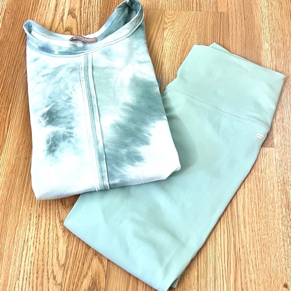 Fabletics Tops - Fabletics PureLuxe, Leggings & Blushed Tie-Dye Sweatshirt Set, EUC,Size M/L
